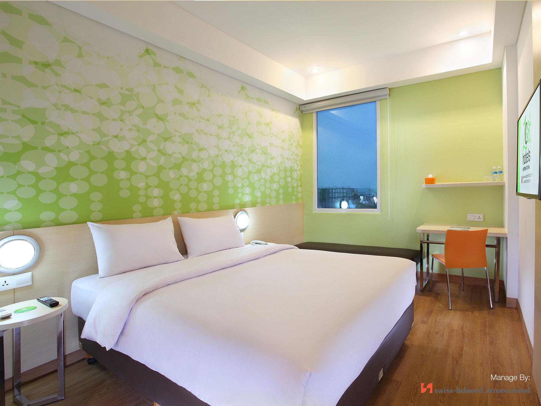 טנגרנג Zest Airport Jakarta By Swiss-Belhotel International מראה חיצוני תמונה
