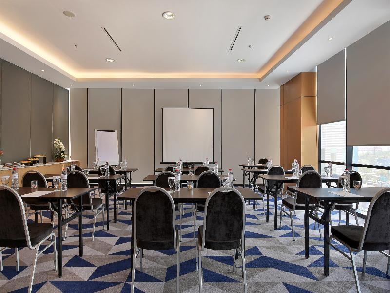 טנגרנג Zest Airport Jakarta By Swiss-Belhotel International מראה חיצוני תמונה